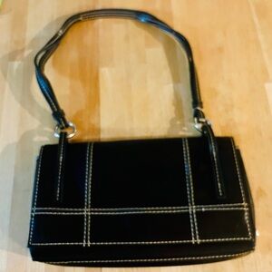 Nine West Black shoulder strap pocket book purse with white stitching